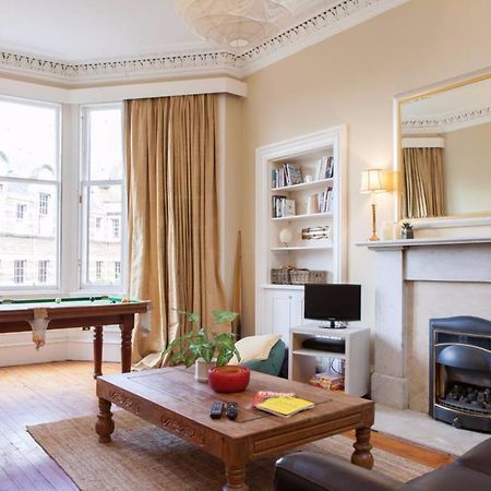 Amazing 4 Bedroom Apartment Just Off The Meadows Edimburgo Exterior foto