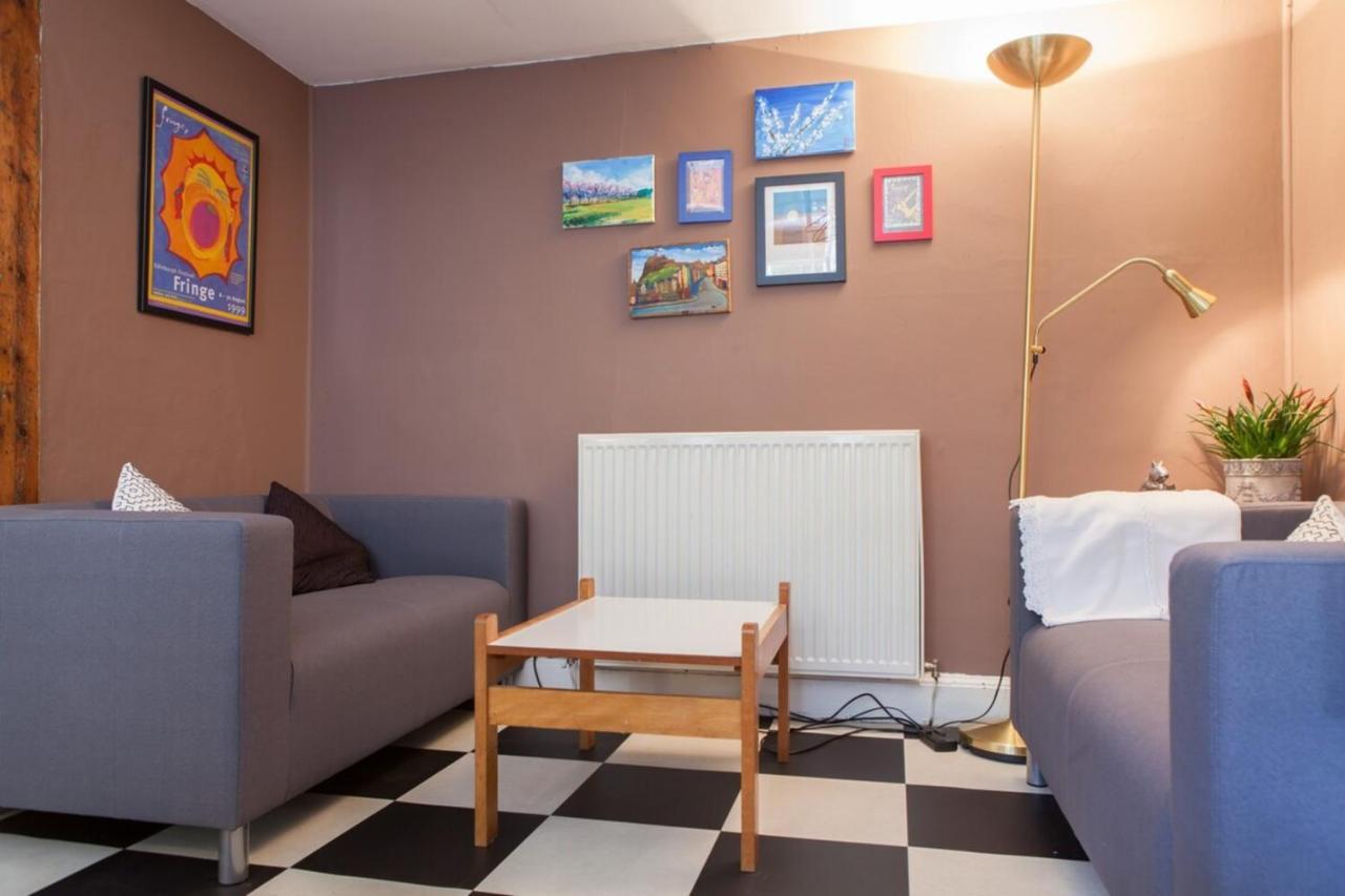 Amazing 4 Bedroom Apartment Just Off The Meadows Edimburgo Exterior foto