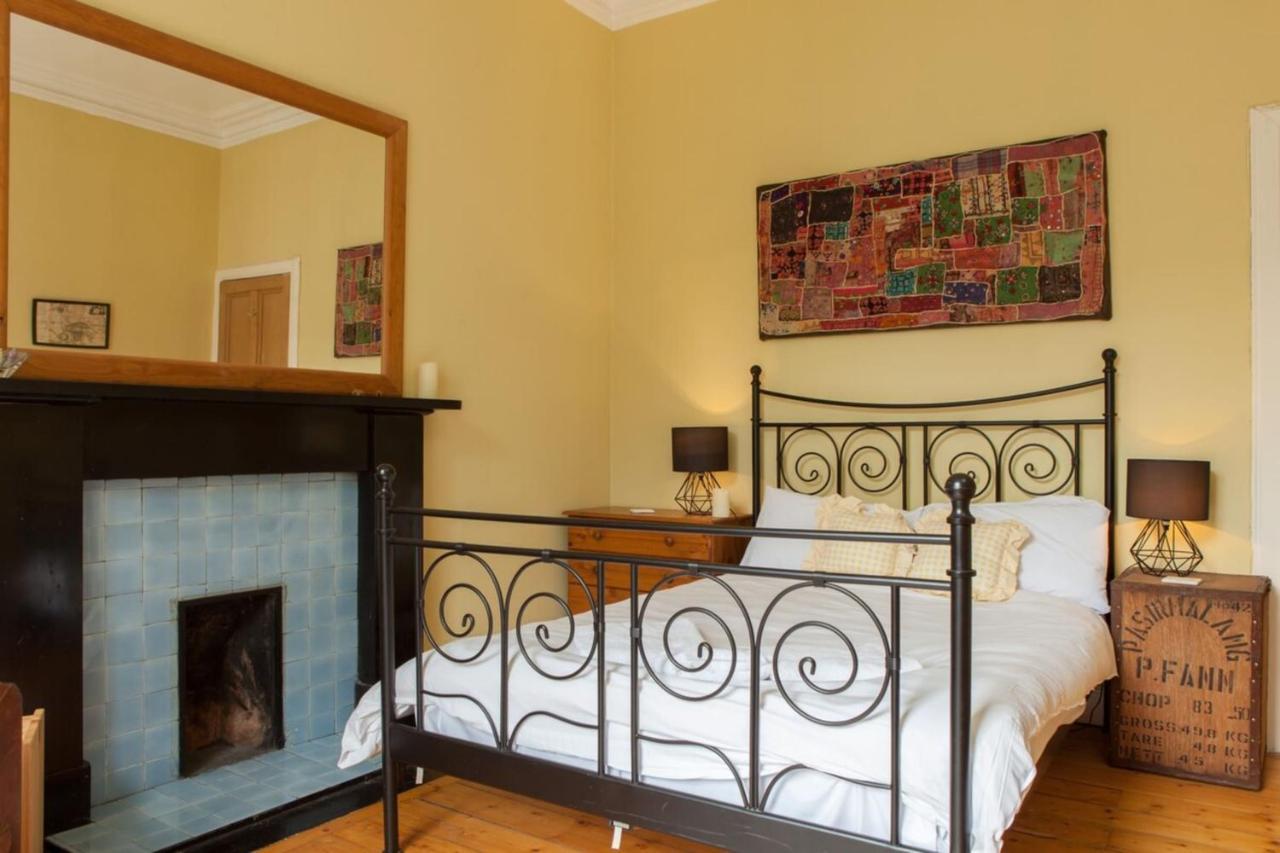 Amazing 4 Bedroom Apartment Just Off The Meadows Edimburgo Exterior foto