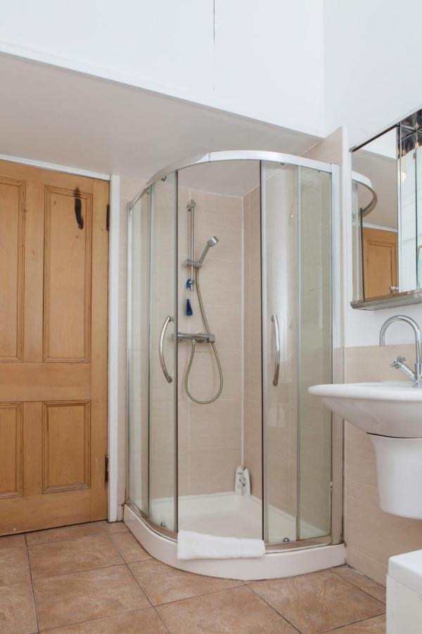 Amazing 4 Bedroom Apartment Just Off The Meadows Edimburgo Exterior foto