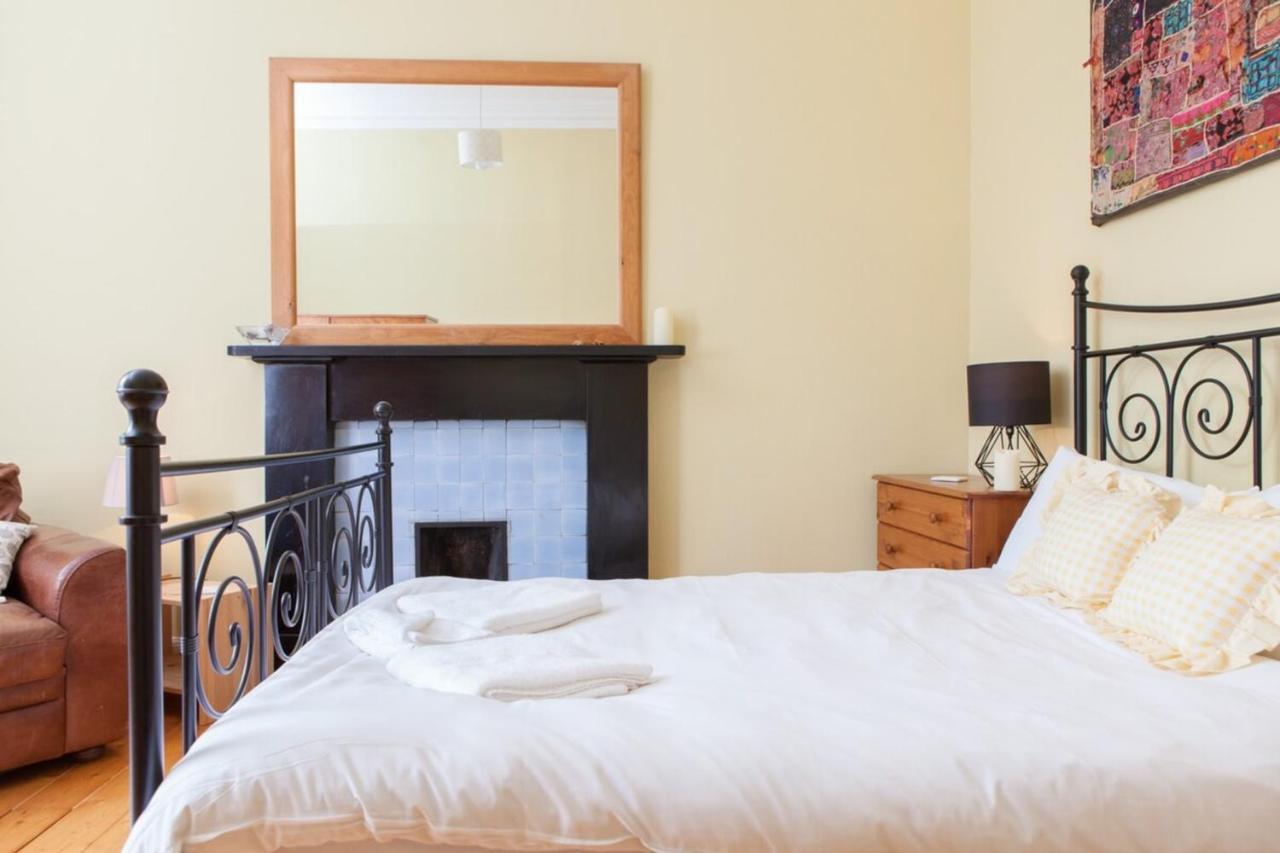 Amazing 4 Bedroom Apartment Just Off The Meadows Edimburgo Exterior foto